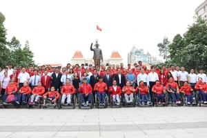 Đoàn thể thao NKT Việt Nam dự ASEAN Para Games 11 với 153 thành viên. Ảnh: NGUYỄN ANH