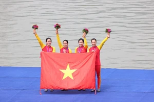 Nội dung thuyền 4 nữ hạng nặng 1 mái chèo mang về tấm huy chương đầu tiên tại Asiad 19 cho TTVN