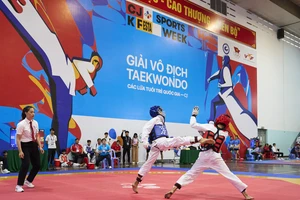 Nhiều màn tranh tài hấp dẫn tại giải Vô địch taekwondo các lứa tuổi trẻ quốc gia CJ 2024