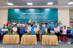 Hơn 50 VĐV tham gia chương trình giao lưu pickleball 