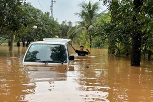 Đồng Nai: Mưa lớn gây ngập nặng tại TP Biên Hòa 