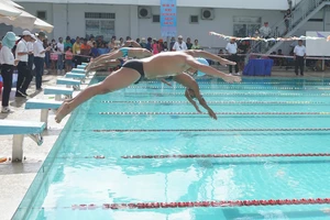 270 VĐV tranh tài tại giải bơi - lặn quốc gia năm 2023