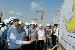 Phó Chủ tịch Quốc hội Nguyễn Đức Hải giám sát tiến độ thi công sân bay Long Thành