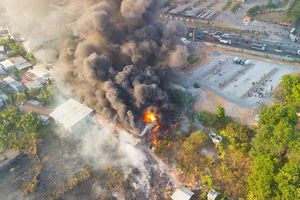 Đồng Nai: Cháy lớn tại công ty sản xuất, lắp ráp cáp điện