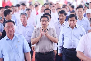Podcast bản tin trưa 15-10: Thủ tướng Phạm Minh Chính phát lệnh khởi công cầu Đại Ngãi; Tâm mưa dịch chuyển, vùng áp thấp “bồi” thêm mưa ở Trung bộ