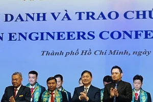 123 kỹ sư được trao Chứng nhận và Huy hiệu Kỹ sư chuyên nghiệp ASEAN