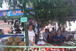 Quận Sơn Trà khai mạc Phiên chợ Nông dân 2020