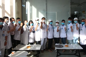 Đoàn y bác sĩ Bình Định ra hỗ trợ Bệnh viện dã chiến Tiên Sơn