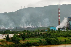 Quảng Nam yêu cầu Công ty Than điện Nông Sơn báo cáo hàng tháng việc xử lý sự cố cháy ở bãi thải mỏ than