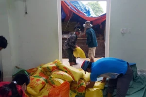 Các địa phương của tỉnh Quảng Nam đã trữ lương thực, thực phẩm đáp ứng đủ nhu cầu của người dân nếu xảy ra sạt lở, cô lập trước khi bão số 5 đổ bộ 