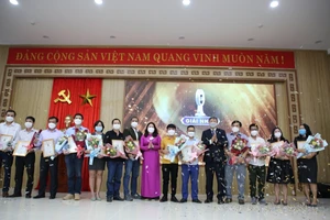 Báo SGGP đoạt 2 giải Giải Báo chí Huỳnh Thúc Kháng lần thứ 15
