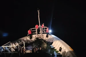 Vụ chìm tàu trên vùng biển Trường Sa: Mở rộng phạm vi tìm kiếm ngư dân mất tích