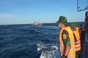 Quảng Trị: Phát hiện nhiều tàu giã cào đánh bắt trái phép