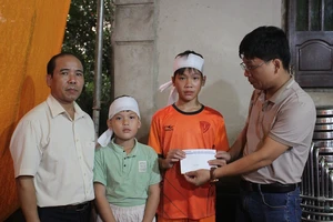 Báo SGGP hỗ trợ 3 gia đình bị sập nhà do sạt lở tại Quảng Trị