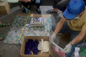 Quảng Trị: Phát hiện gần 12.000 viên ma túy được cất giấu trong túi gạo 