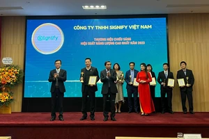Signify Việt Nam nhận giải thưởng cho sản phẩm hiệu suất năng lượng cao nhất