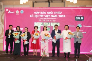 Lễ hội Tết Việt 2024 tôn vinh tết cổ truyền và sẻ chia an sinh xã hội