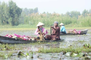 Du lịch miền Tây “khoác áo mới” đón khách