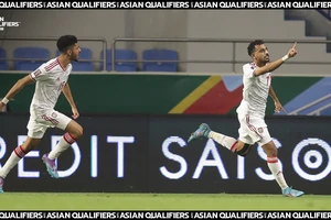 Niềm vui của các cầu thủ UAE với bàn thắng duy nhất vào lưới Hàn Quốc. Ảnh: AFC