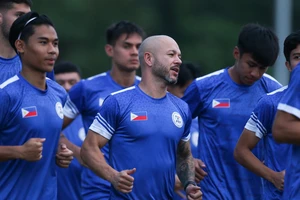 Lão tướng Stephan Schrock tự tin cùng U23 Philippines gây ra khó khăn cho U23 Việt Nam. ẢNH: DŨNG PHƯƠNG