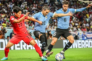 Hàn Quốc cầm hòa Uruguay ở trận ra quân World Cup 2022