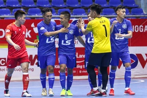 Tuyển thủ Nguyễn Minh Trí ghi 1 bàn thắng trong chiến thắng 6-1 của futsal TPHCM ở trận ra quân. ẢNH: ANH TRẦN