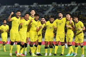 Niềm vui của các tuyển thủ Malaysia khi đánh bại Papua New Guinea tỉ số 10-0. ẢNH: FAM 