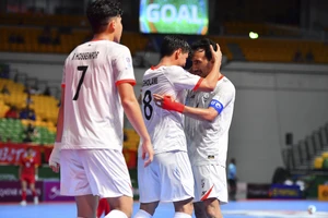Niềm vui của các cầu thủ Afghanistan khi lần đầu tiên đoạt vé dự Futsal World Cup. ẢNH: AFC 