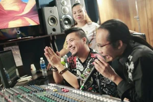 DJ Wang Trần (giữa), đạo diễn Huỳnh Phúc Thanh Nhân và nhạc sĩ Hà Chương