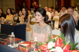 Lan Khuê chọn đại diện Việt Nam tham dự Miss Charm International 2020
