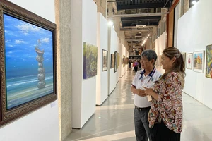 Hoạ sĩ Việt Nam tham gia triển lãm quốc tế tại Thái Lan