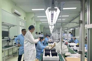 Nhà máy chế tạo, sản xuất và lắp ráp các dòng máy tính bảng, laptop, server mang thương hiệu Việt Nam tại Xelex