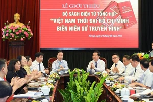 Ra mắt bộ sách điện tử “Việt Nam thời đại Hồ Chí Minh - Biên niên sử truyền hình”