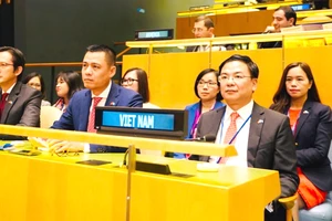 Đoàn đại biểu Việt Nam tại phiên họp của Đại hội đồng Liên hiệp quốc khóa 77 (New York - Mỹ, ngày 11-10) Ảnh: TTXVN