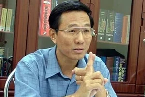 Xét xử cựu Thứ trưởng Bộ Y tế Cao Minh Quang