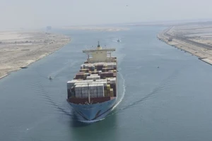 Ai Cập: Giải cứu thành công tàu hàng mắc cạn