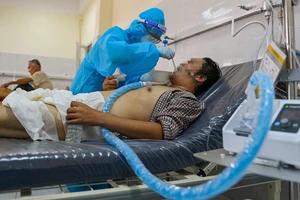 Dịch Covid-19 vượt mốc 1.500 ca mắc/ngày, bệnh nhân nặng thở oxy và thở máy tăng cao