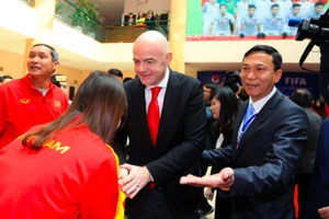FIFA sẽ hỗ trợ bóng đá Việt Nam 1,5 triệu USD