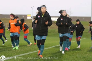 Các nữ tuyển thủ Việt Nam tập luyện chuẩn bị cho ngày khai cuộc World Cup 2023