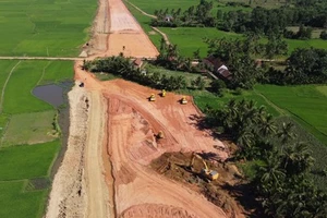 Bình Định: Cần thêm 740 tỷ đồng để bồi thường dự án đường cao tốc Bắc - Nam