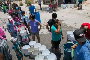 Mexico City thiếu nước trầm trọng