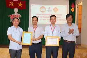 KĐN trao tặng quà tại xã Phước Khánh, huyện Nhơn Trạch, tỉnh Đồng Nai