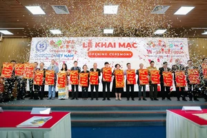 Hội chợ Quốc tế đồ gỗ mỹ nghệ xuất khẩu Việt Nam lần thứ 15 (VIFA EXPO 2024) khai mạc tại Trung tâm triển lãm Sky Expo Việt Nam