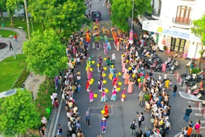 Khai mạc lễ hội đường phố “Sắc màu văn hóa”
