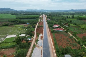 Xây dựng hai trạm dừng nghỉ trên đường cao tốc quốc lộ 45 - Nghi Sơn