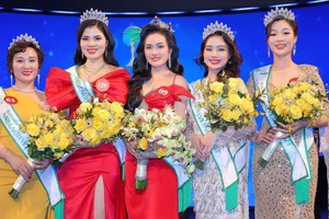 Người đẹp Vũ Thị Hoa đăng quang Hoa hậu Mrs Earth VietNam 2024