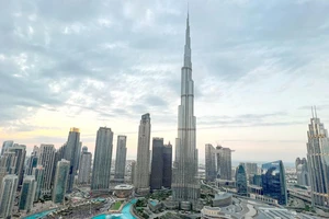 Tòa nhà cao nhất thế giới Burj Khalifa ở Dubai