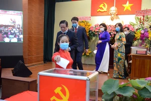 Đồng chí Lê Thị Hờ Rin được bầu làm Bí thư Quận ủy quận 6