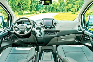 Ford Tourneo hoàn toàn mới ra mắt thị trường Việt Nam, đáp ứng nhu cầu vận chuyển 7 chỗ cao cấp