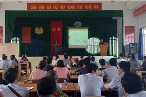 Một buổi tuyên truyền cho cộng đồng tại Đội PCCC-CNCH Công an quận Tân Bình